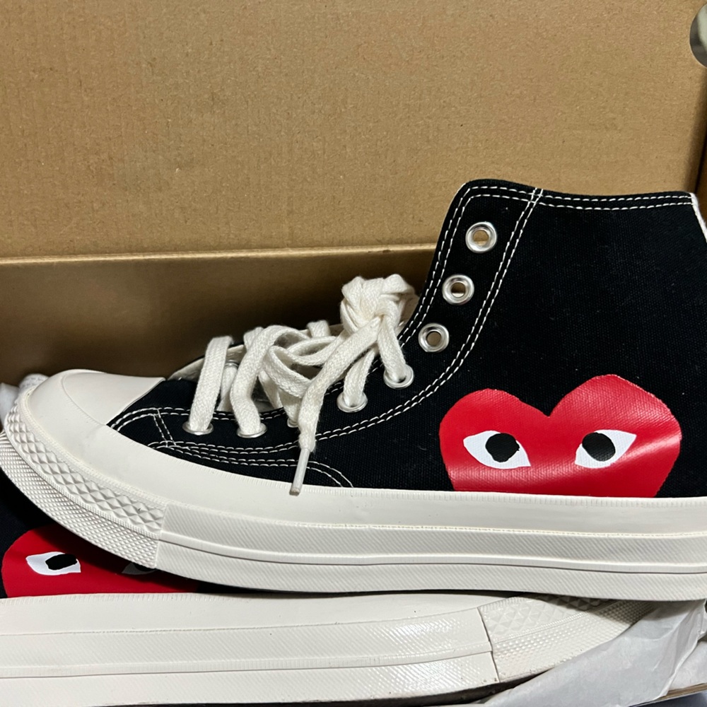 SOLD CONVERSE COMMES DE GARÇONS SIZE 9.5/7.5 men high tops